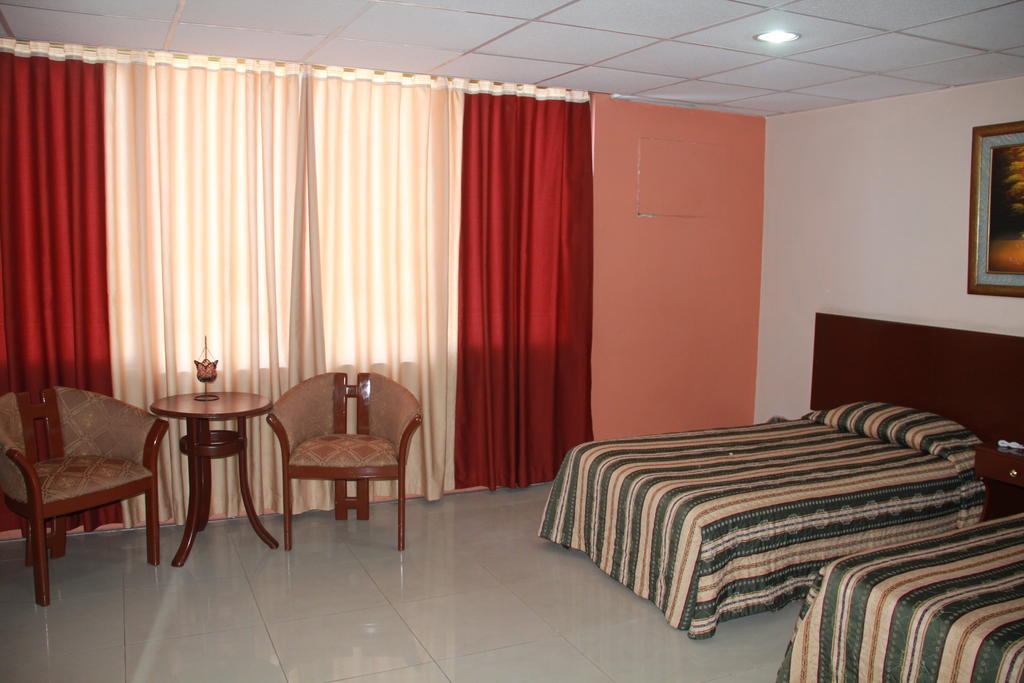 Hotel La Torre Guayaquil Habitación foto