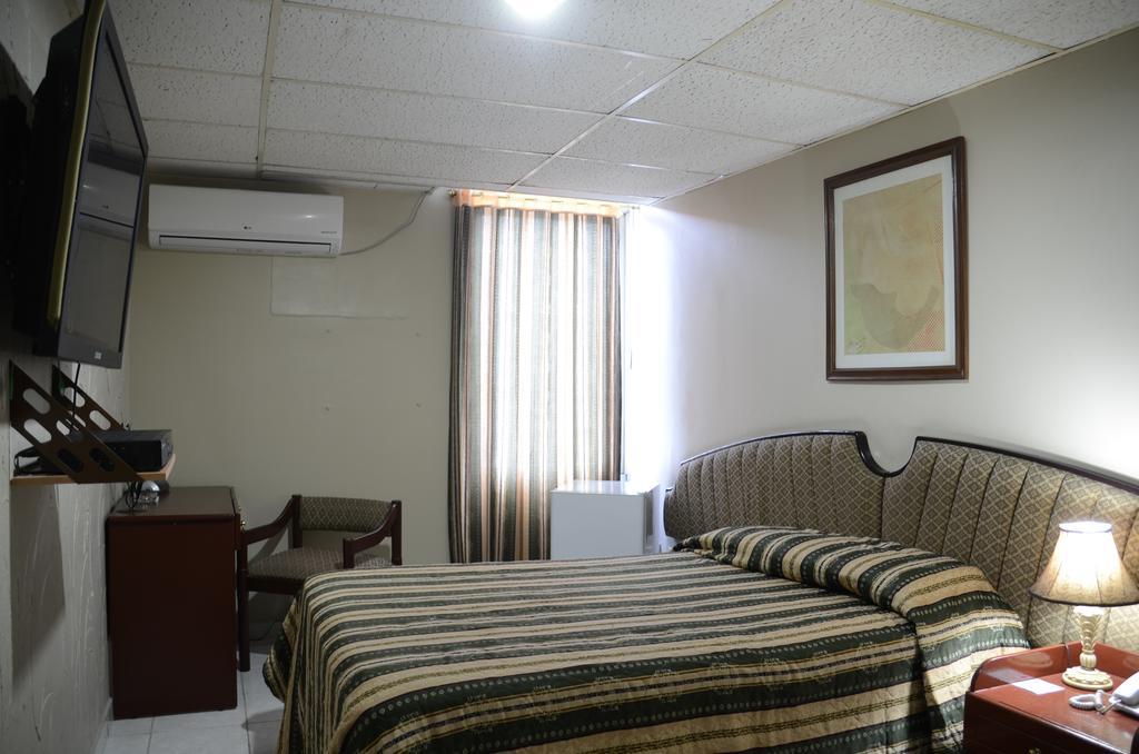 Hotel La Torre Guayaquil Habitación foto